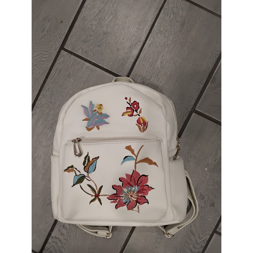 White Embroidered Floral Mini Backpack Purse Fashion Bag